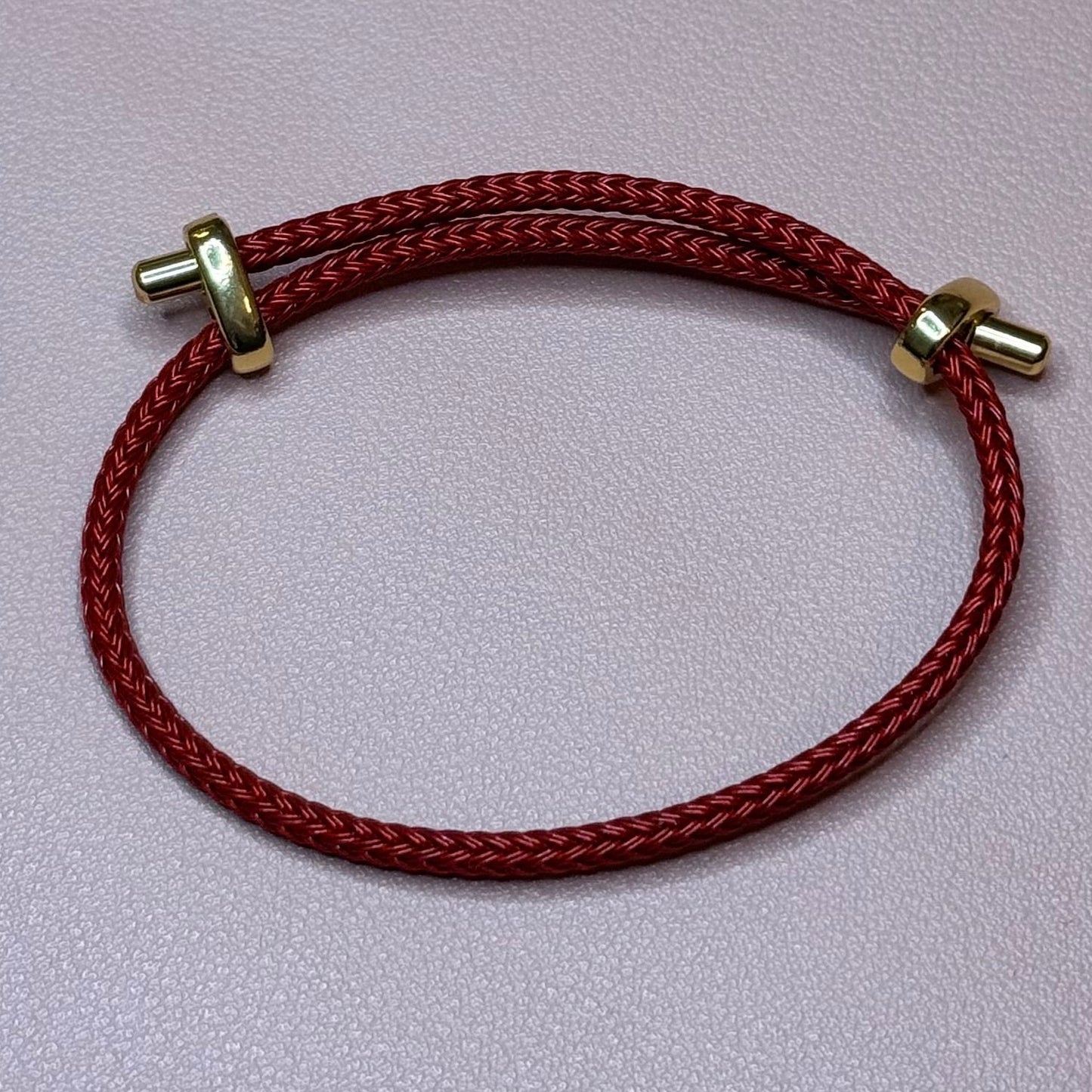 Geflochtenes Stahlarmband