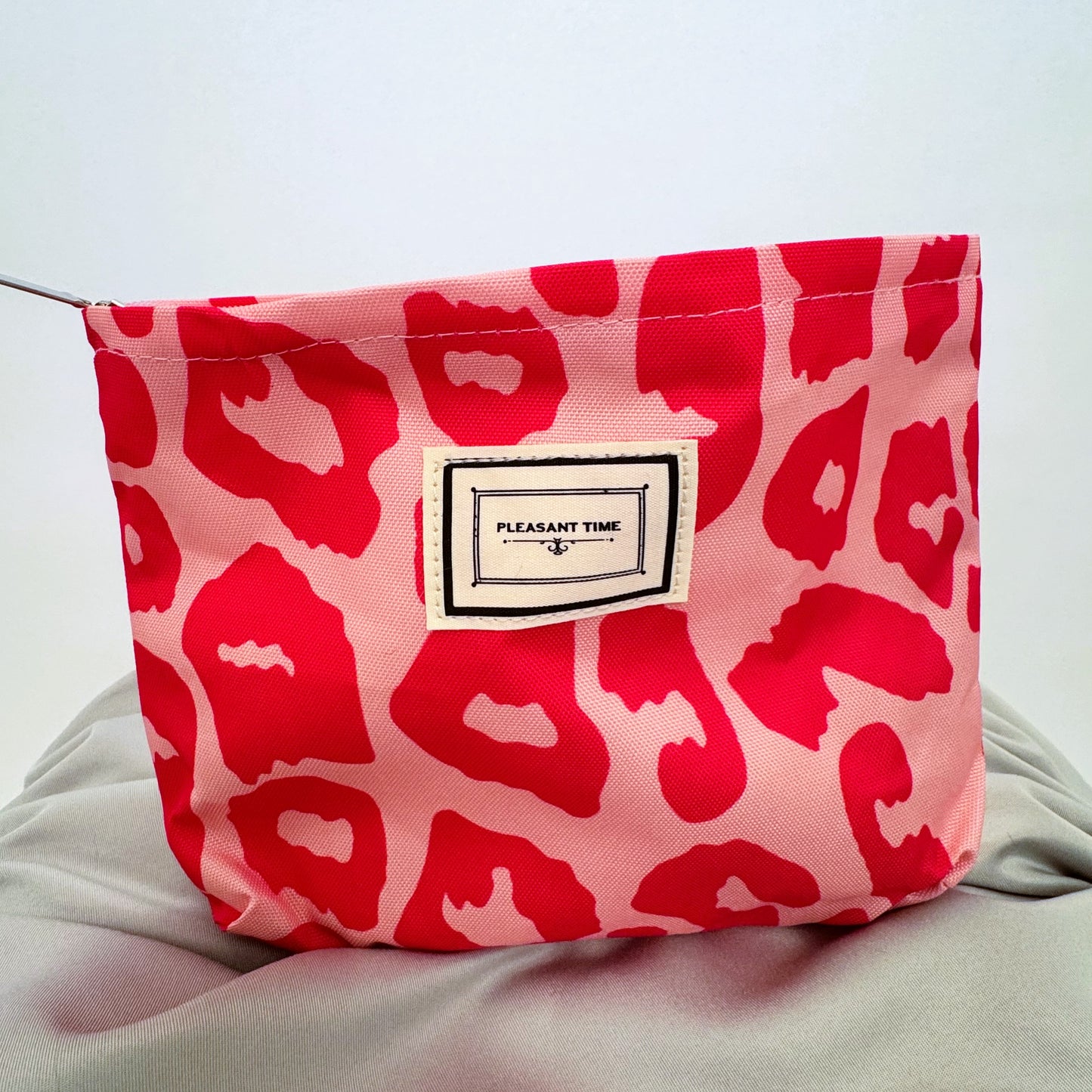 Pink Leo Utensilientasche