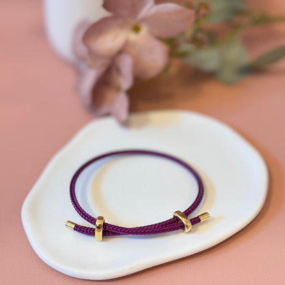 Geflochtenes Stahlarmband