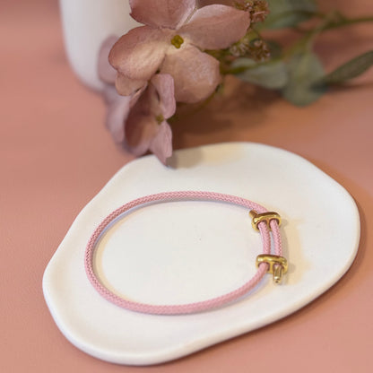 Geflochtenes Stahlarmband