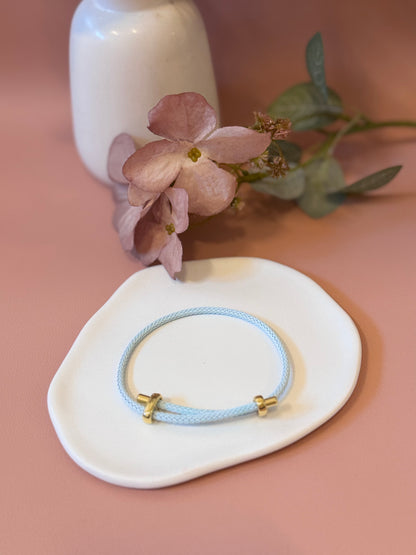 Geflochtenes Stahlarmband