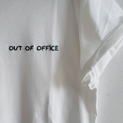 „Out of Office“ Shirt