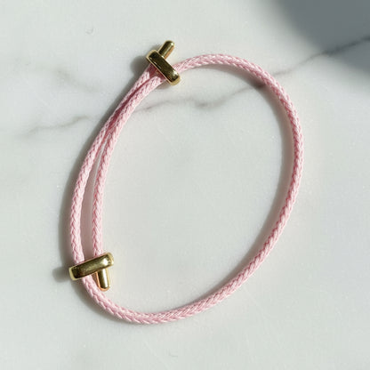 Geflochtenes Stahlarmband