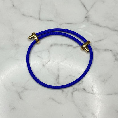 Geflochtenes Stahlarmband