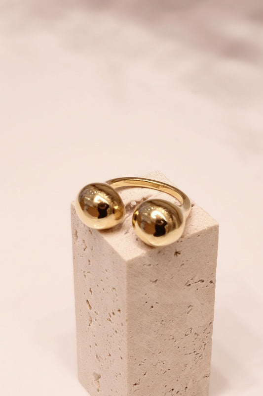 Statement Ring mit Kugel-Design · Edelstahl