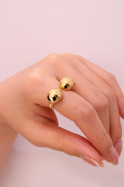 Statement Ring mit Kugel-Design · Edelstahl
