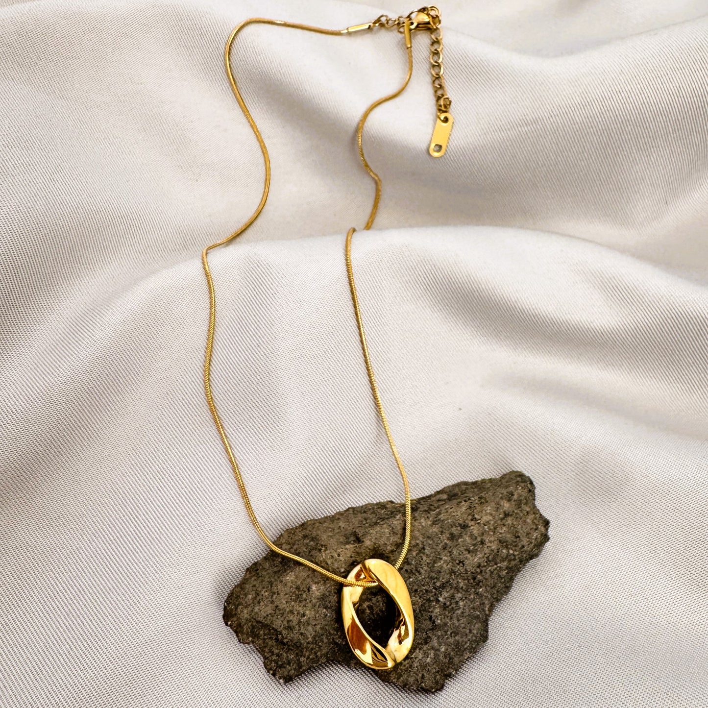 Kette Infinito